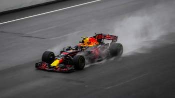 F1混合壁纸