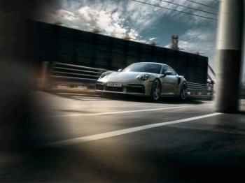 保时捷911 Turbo S 动态壁纸 汽车高清壁纸组图下载