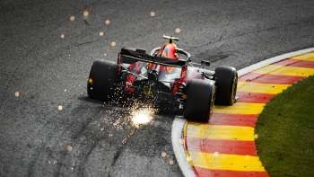 F1混合壁纸