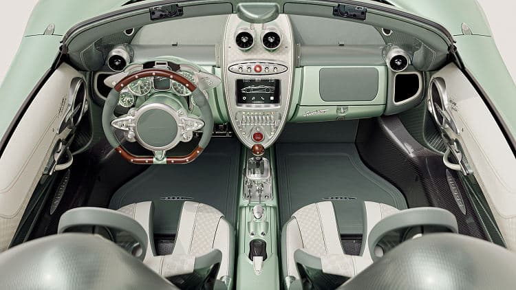 帕加尼 Huayra Codalunga Speedster 高清全屏壁纸