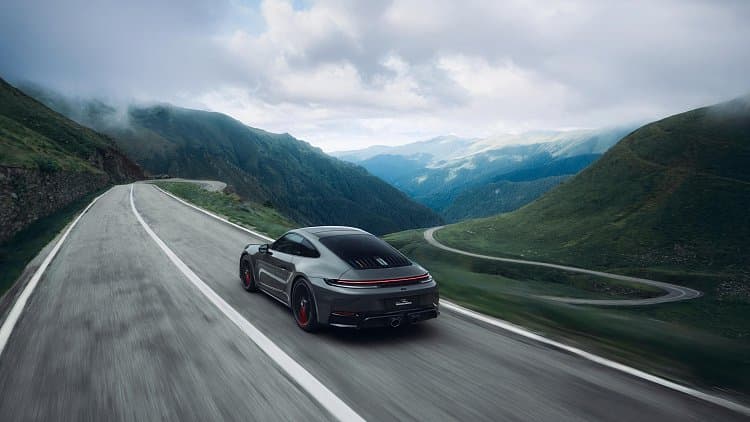 保时捷 911 Carrera 4 GTS Sonderwunsch 高清全屏壁纸