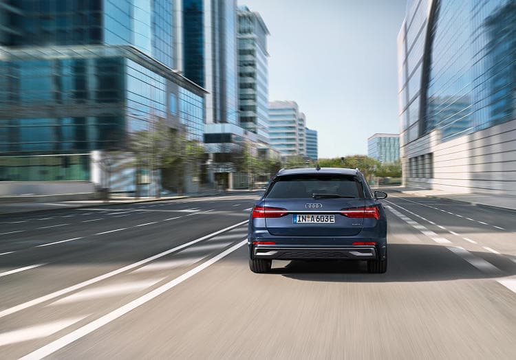 奥迪 A6 quattro s line avant 高清全屏壁纸