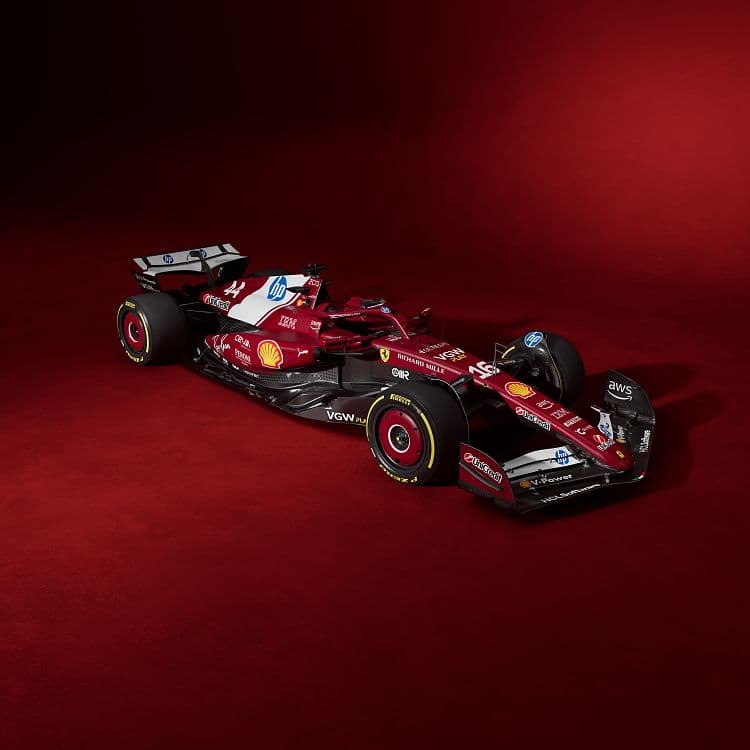 F1 法拉利 SF-25 2025赛季用车 高清全屏壁纸
