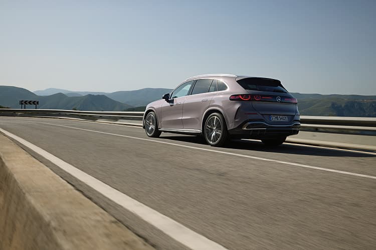 奔驰 GLC EQ 高清全屏壁纸