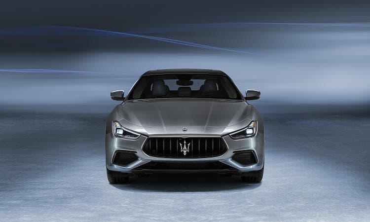 玛莎拉蒂 Ghibli Hybrid 高清全屏壁纸