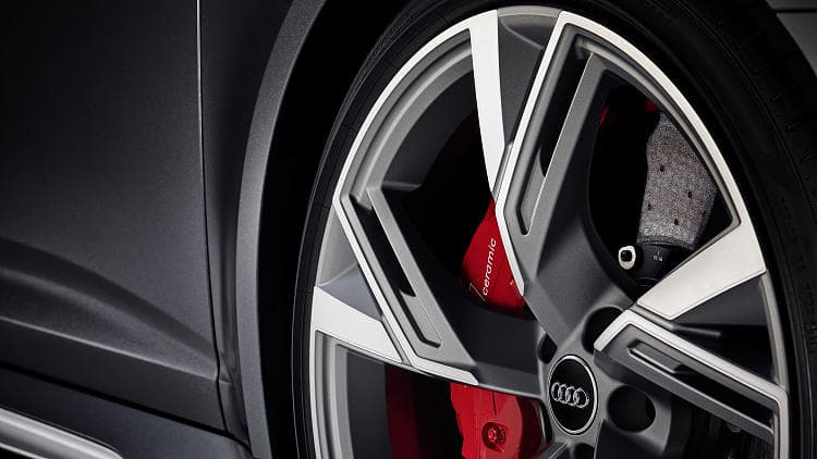 奥迪 RS6 avant 高清全屏壁纸