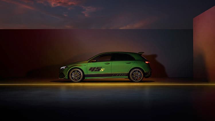 奔驰 AMG A 45 s 4matic final edition 高清全屏壁纸