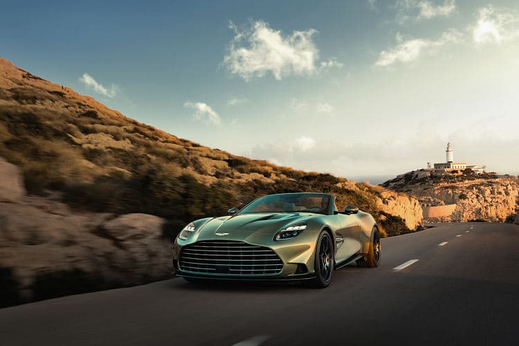 阿斯顿·马丁 Vanquish Volante 高清全屏壁纸