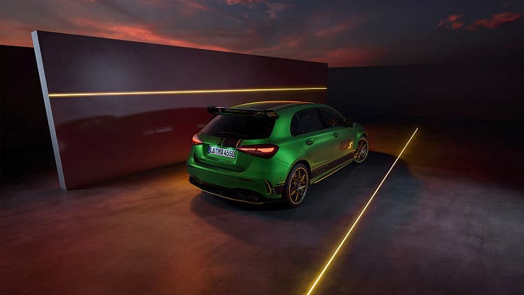 奔驰 AMG A 45 s 4matic final edition 高清全屏壁纸