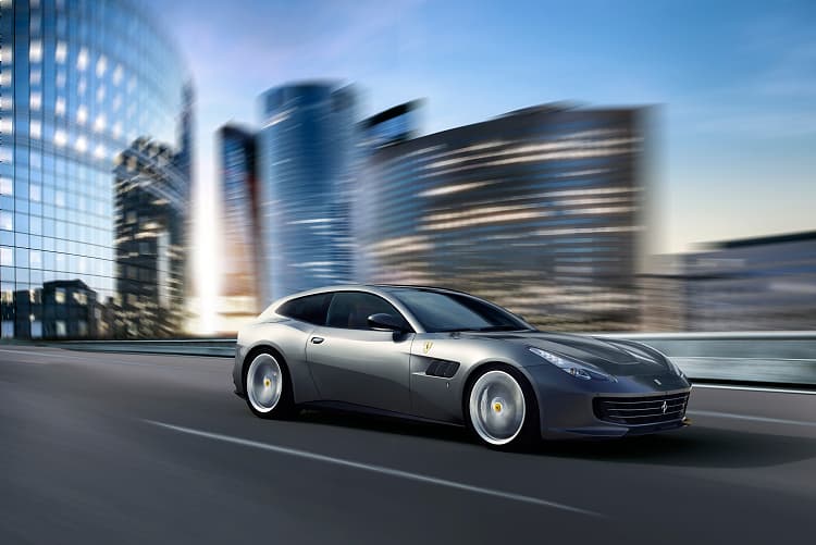 法拉利 GTC4Lusso  高清全屏壁纸