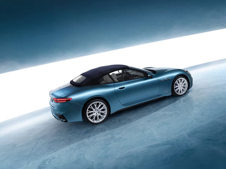 玛莎拉蒂 GranCabrio Trofeo ONE of ONE - THE I.C.E. 高清全屏壁纸
