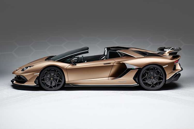 兰博基尼 Aventador SVJ ROADSTER 高清全屏壁纸