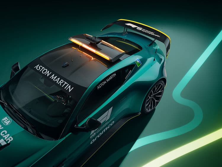 阿斯顿·马丁 Vantage F1 安全车 高清全屏壁纸