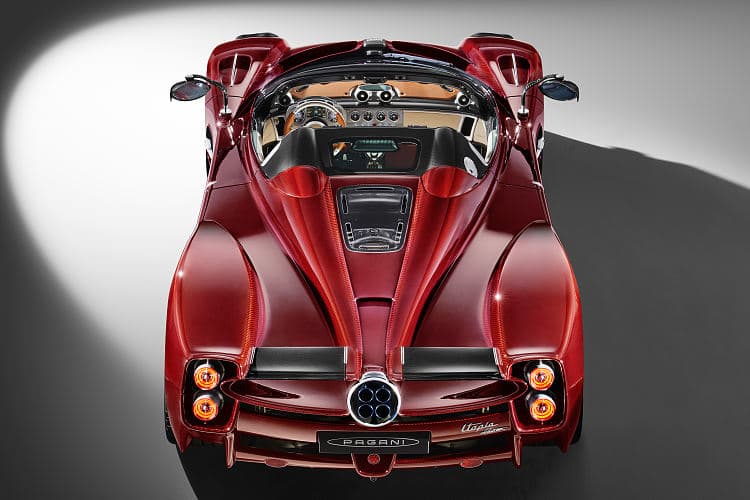 帕加尼 Utopia Roadster 高清全屏壁纸