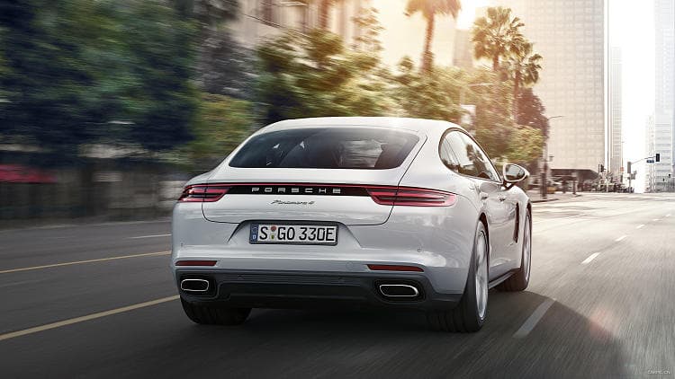 保时捷 Panamera hybrid 高清全屏壁纸