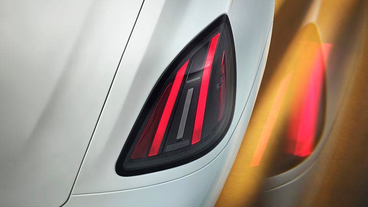 劳斯莱斯 古斯特 BLACK BADGE SERIES II 高清全屏壁纸