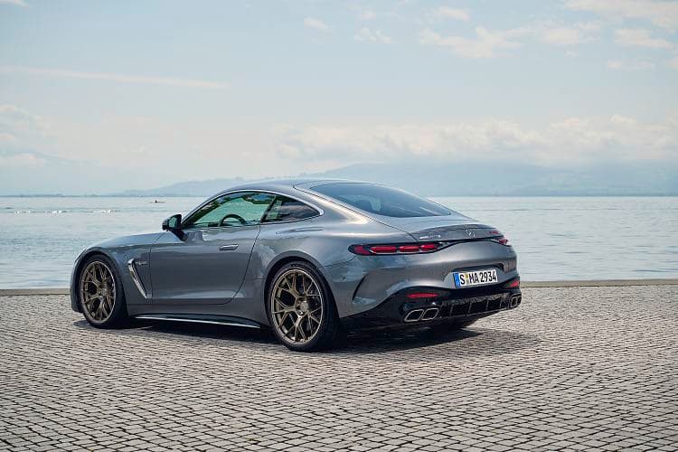 奔驰 AMG GT 63 s e performance 高清全屏壁纸