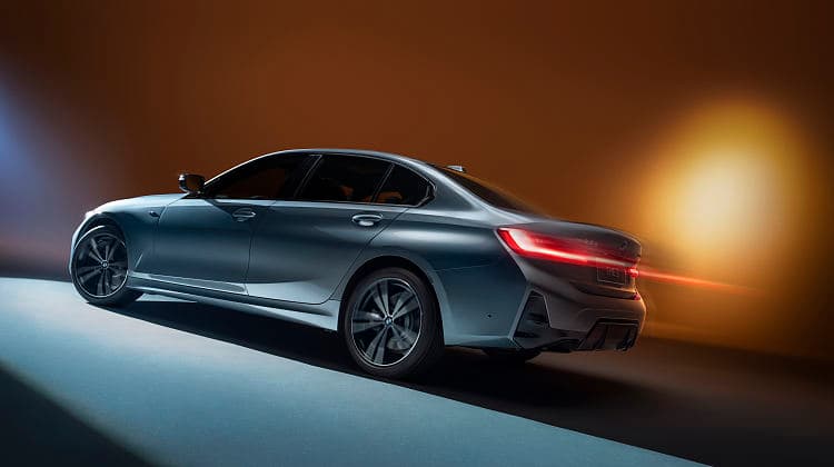 宝马 3系 330li m sport 高清全屏壁纸