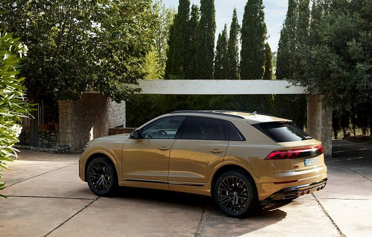 奥迪 Q8 55 tfsi quattro s line 高清全屏壁纸