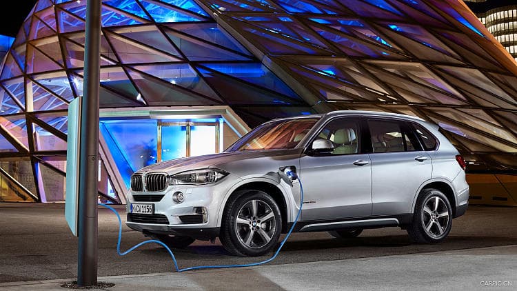 宝马 X5 xdrive40e 高清全屏壁纸