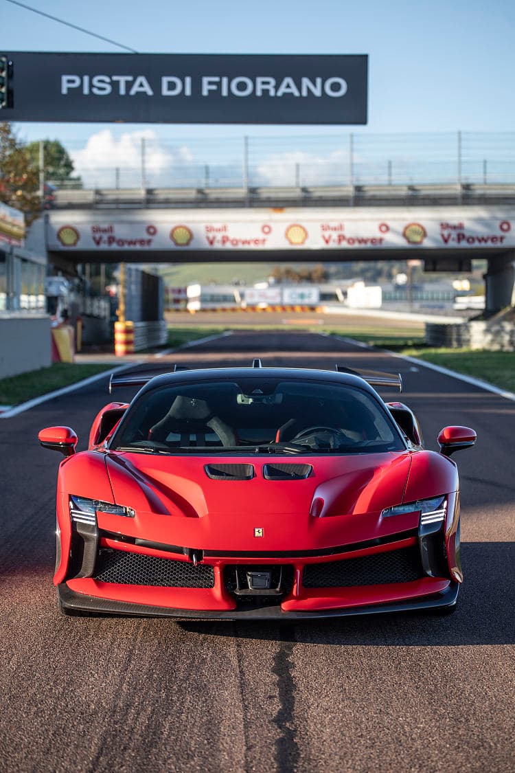 法拉利 SF90 xx stradale 高清全屏壁纸