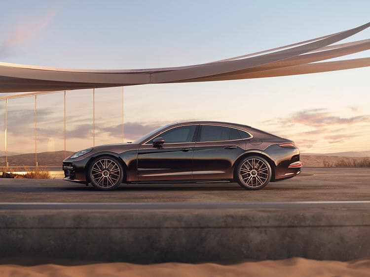 保时捷 Panamera turbo e-hybrid sonderwunsch 高清全屏壁纸