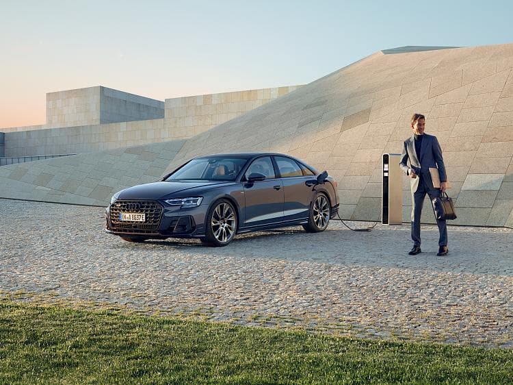 奥迪 A8 60 tfsi e quattro s line 高清全屏壁纸