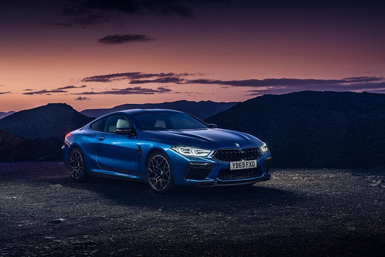 宝马 M8 competition coupe 高清全屏壁纸