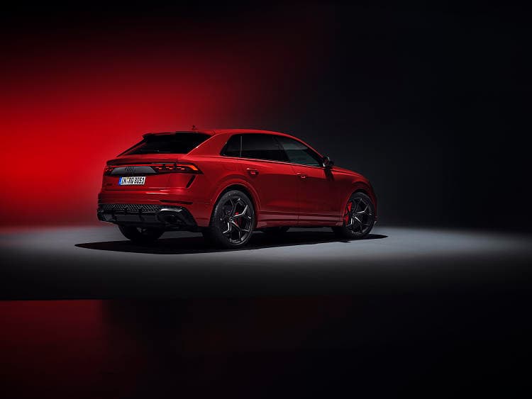 奥迪 RS Q8 performance 高清全屏壁纸