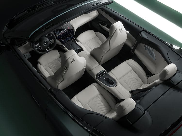 玛莎拉蒂 GranCabrio 490-CV 高清全屏壁纸