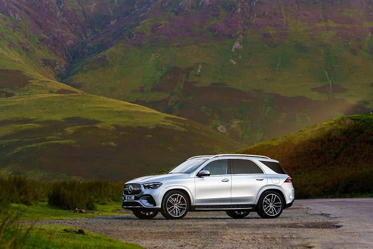 奔驰 GLE 400e 4matic amg line 高清全屏壁纸