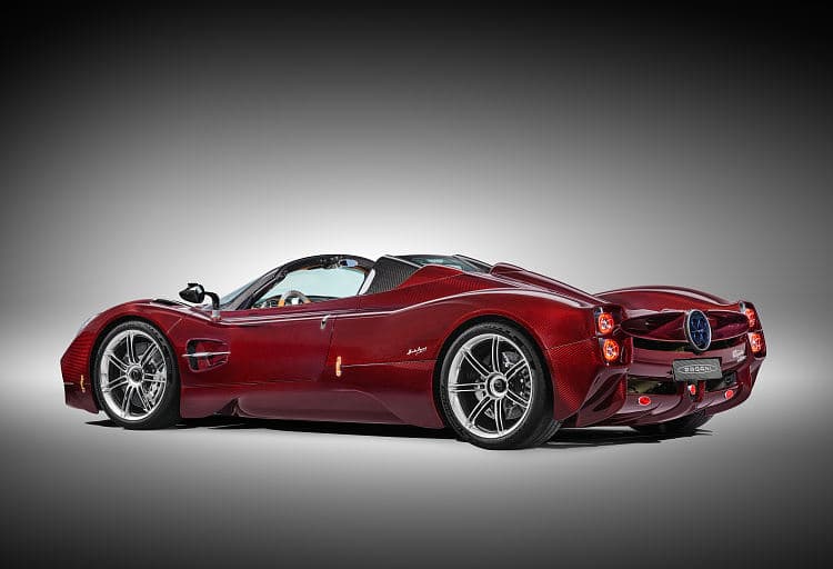 帕加尼 Utopia Roadster 高清全屏壁纸