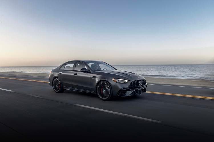 奔驰 AMG C 63 s e performance 高清全屏壁纸