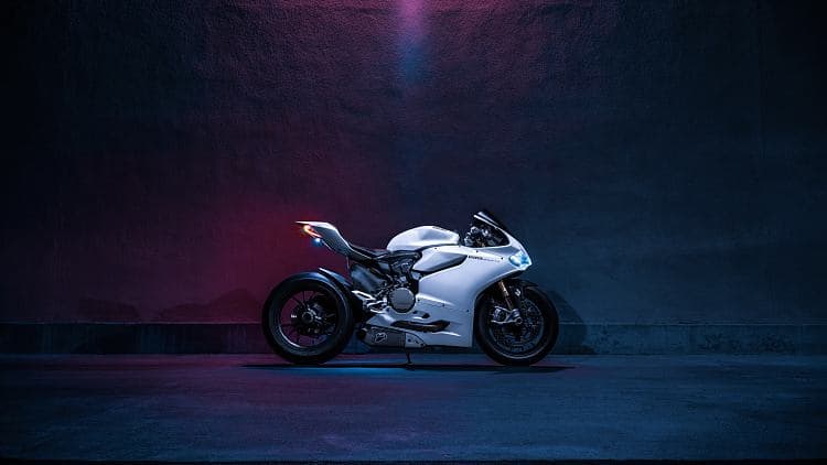 杜卡迪 PANIGALE 1199s 高清全屏壁纸