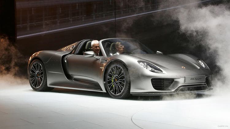 保时捷 918 spyder 高清全屏壁纸