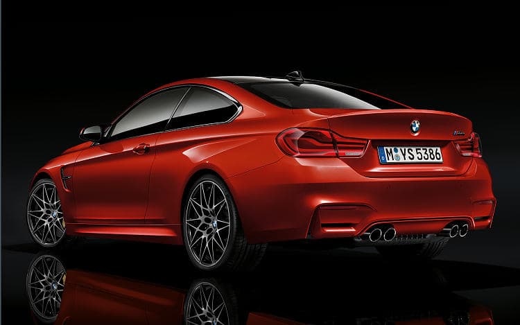 宝马 M4 coupe 高清全屏壁纸