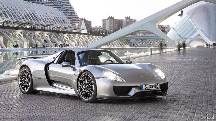 保时捷 918 spyder 高清全屏壁纸