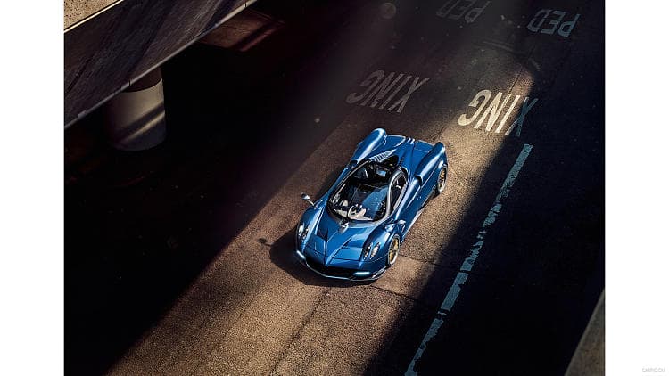 帕加尼 Huayra roadster 高清全屏壁纸