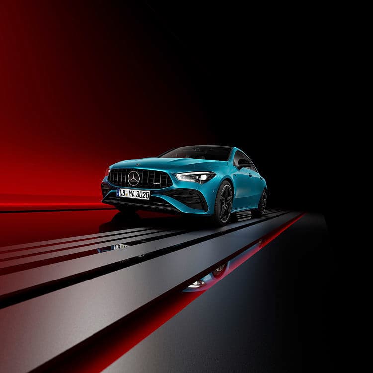 奔驰 CLA 35 4matic 高清全屏壁纸
