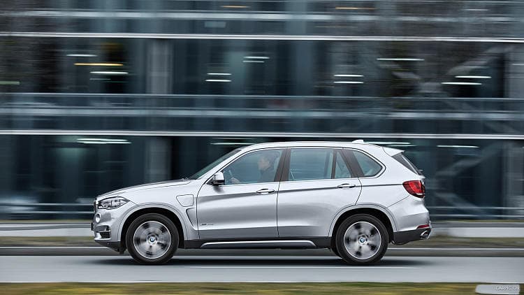 宝马 X5 xdrive40e 高清全屏壁纸