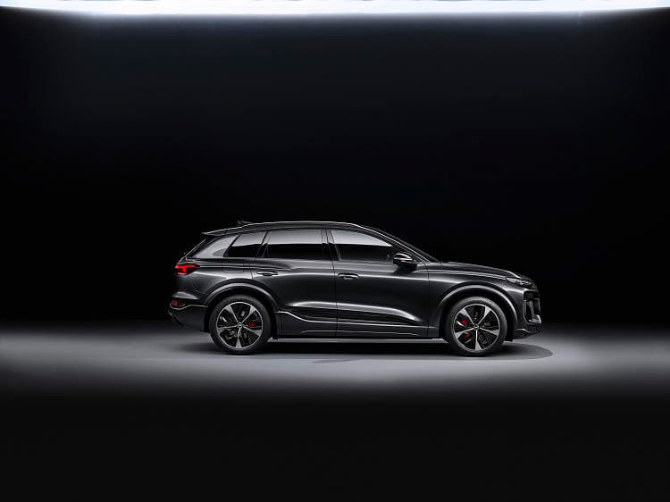 奥迪 SQ6 e-tron 高清全屏壁纸
