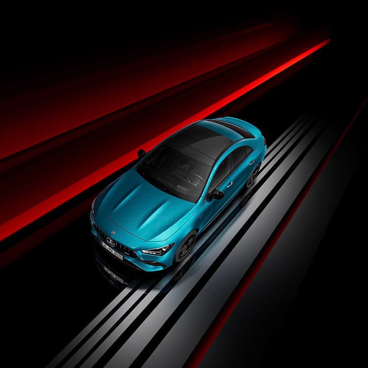 奔驰 CLA 35 4matic 高清全屏壁纸