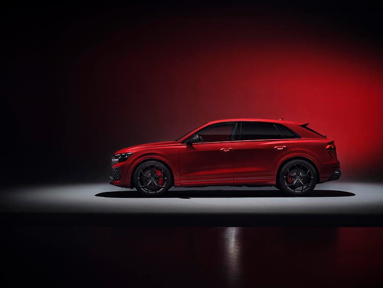 奥迪 RS Q8 performance 高清全屏壁纸