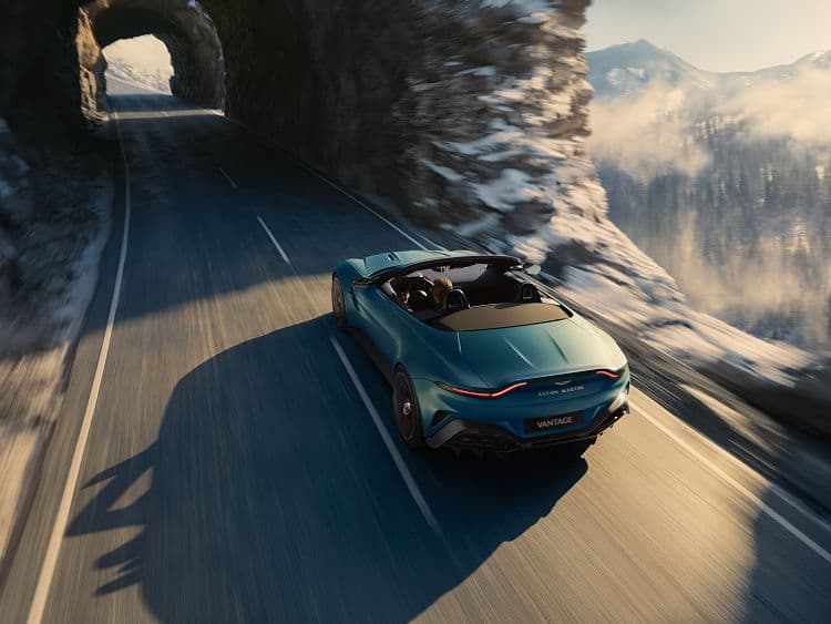阿斯顿·马丁 Vantage Roadster 高清全屏壁纸