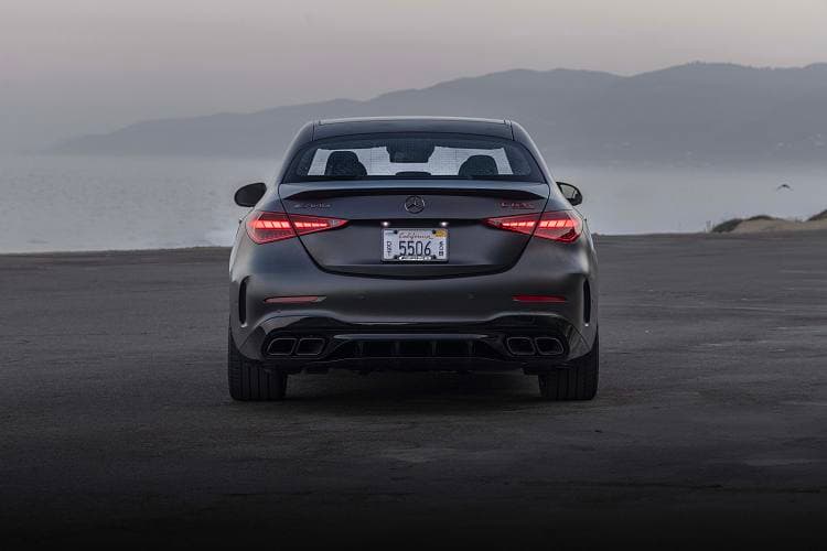 奔驰 AMG C 63 s e performance 高清全屏壁纸