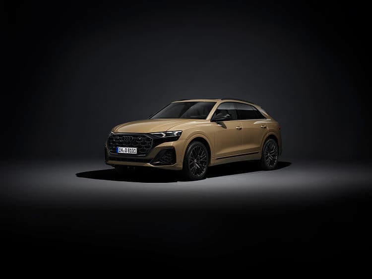 奥迪 Q8 55 tfsi quattro s line 高清全屏壁纸