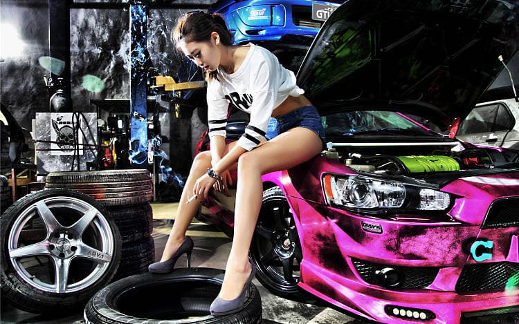 主题 美女车模  高清全屏壁纸