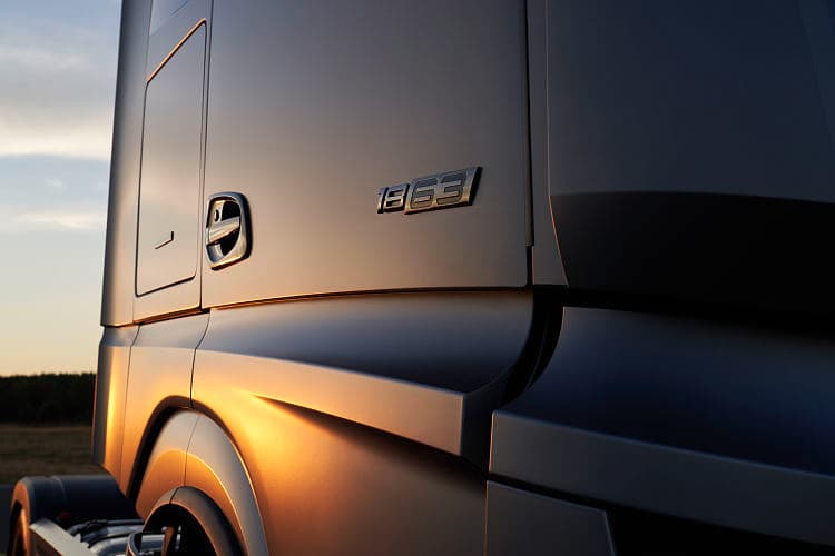 奔驰 Actros 1863 ls 4x2 edition 高清全屏壁纸
