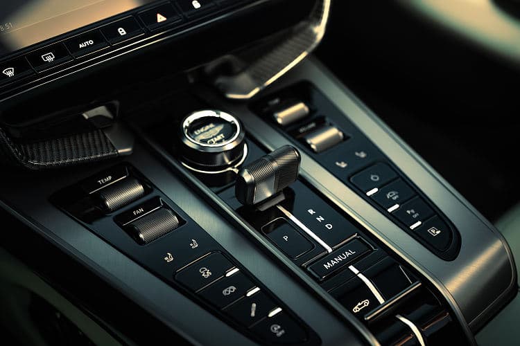 阿斯顿·马丁 Vanquish Volante 高清全屏壁纸