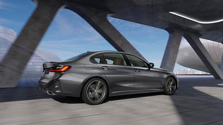 宝马 3系 330li m sport 高清全屏壁纸